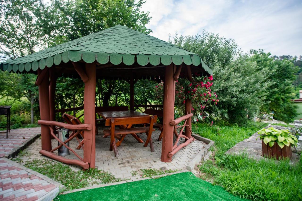 Hotel Marion Poiana Dumbraveni  Екстериор снимка