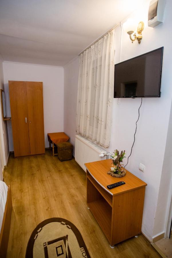 Hotel Marion Poiana Dumbraveni  Екстериор снимка