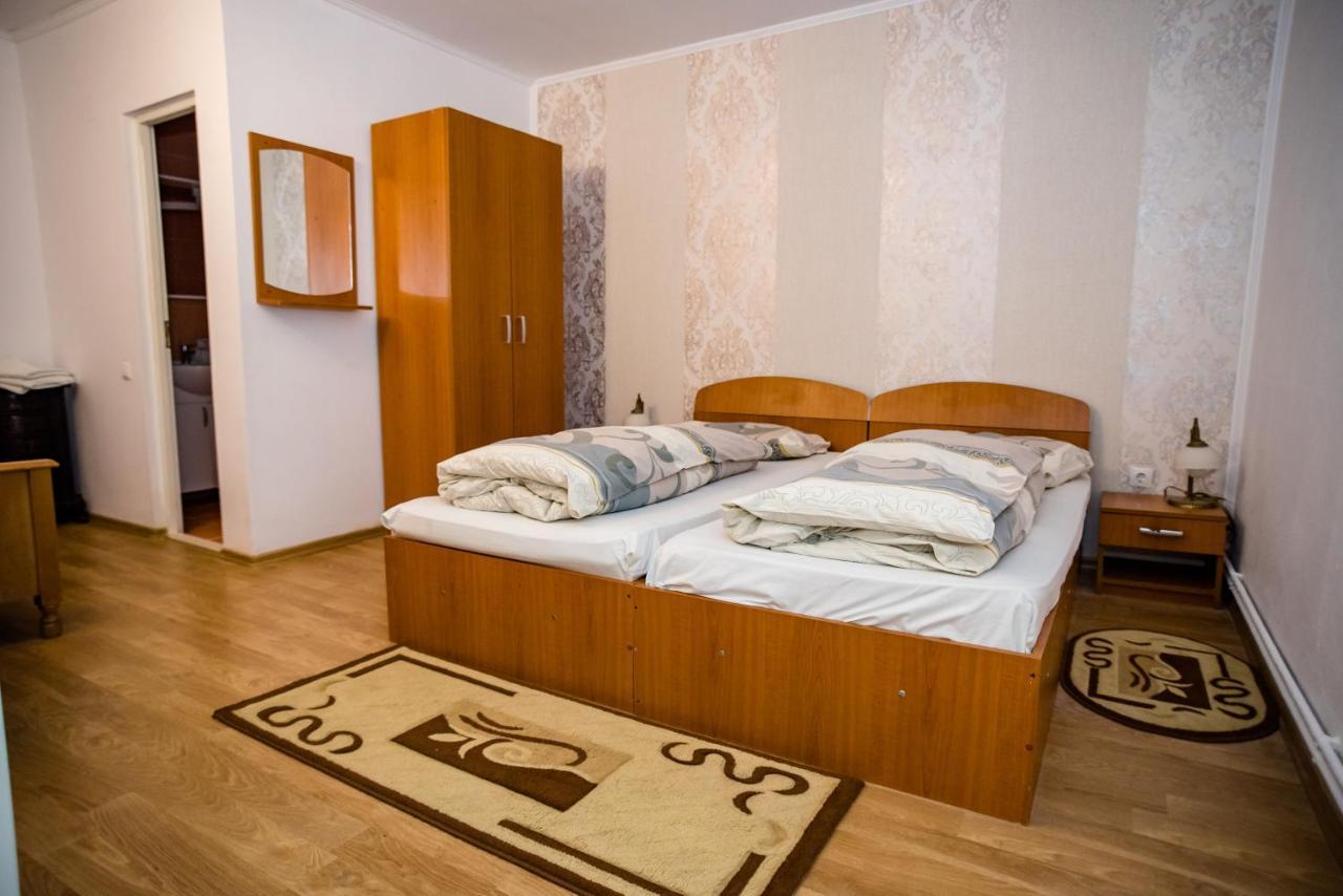 Hotel Marion Poiana Dumbraveni  Екстериор снимка
